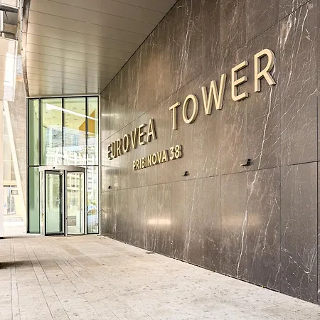 아파트 High-floor Cityview Ac Parking Eurovea Center